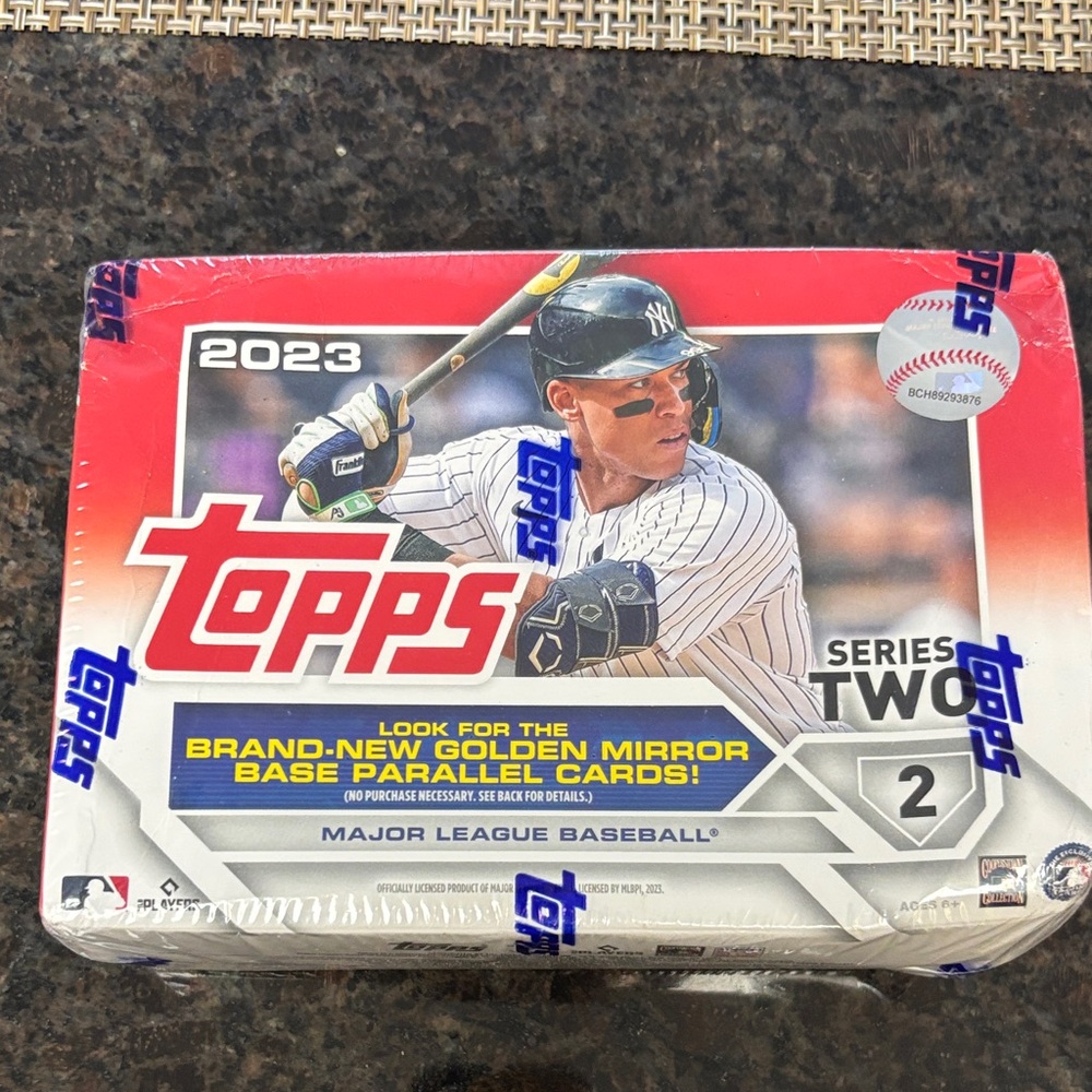 Topps Series Two Baseball Cards 16packs 16cards (256 total). Read Sealed